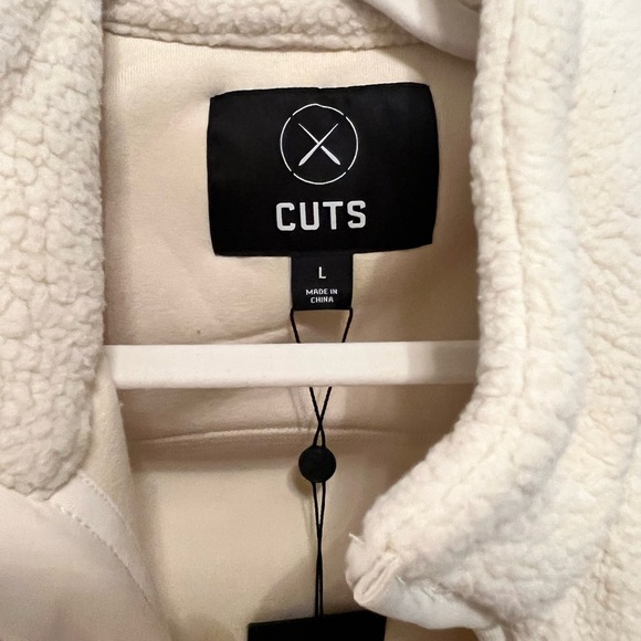 Cuts Cream Sherpa Full zip polar jacket NWT - Picture 6 of 7